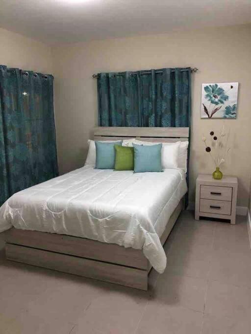 Jamaica Reggae Villa Lucea Eksteriør billede